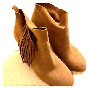 Tan booties with stylish fringe